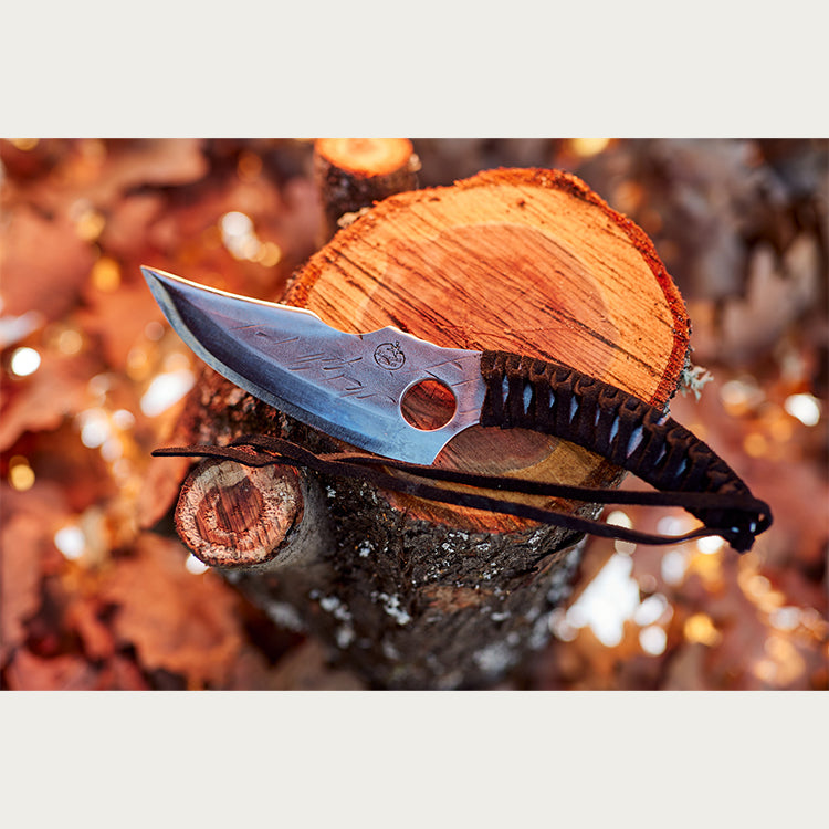 Predator Knife by Almazan Kitchen