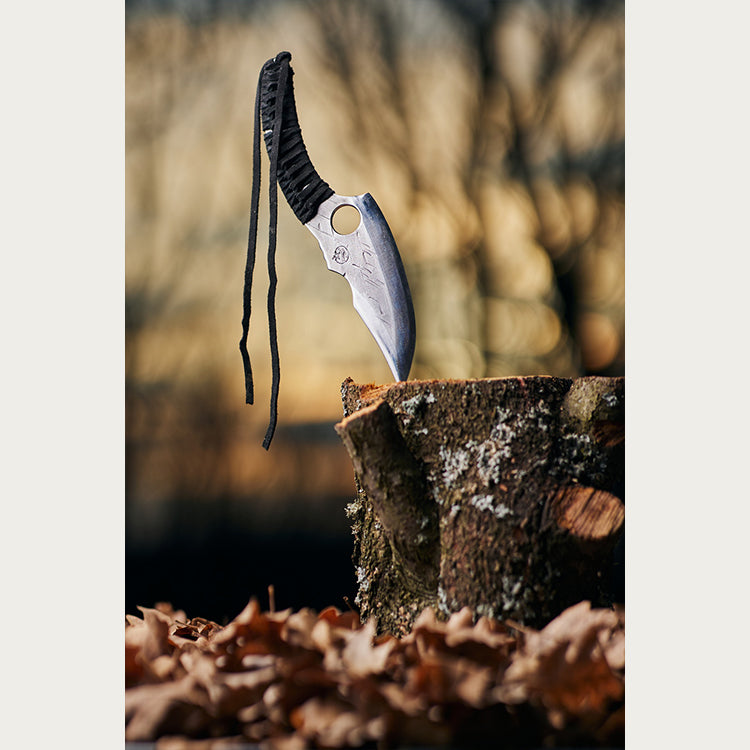 Predator Knife by Almazan Kitchen