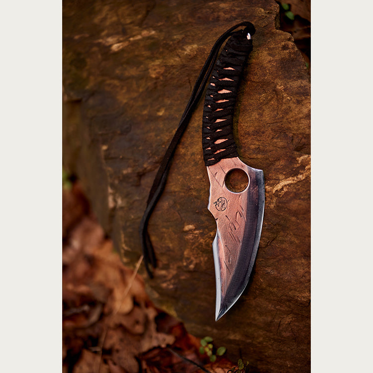 Predator Knife by Almazan Kitchen