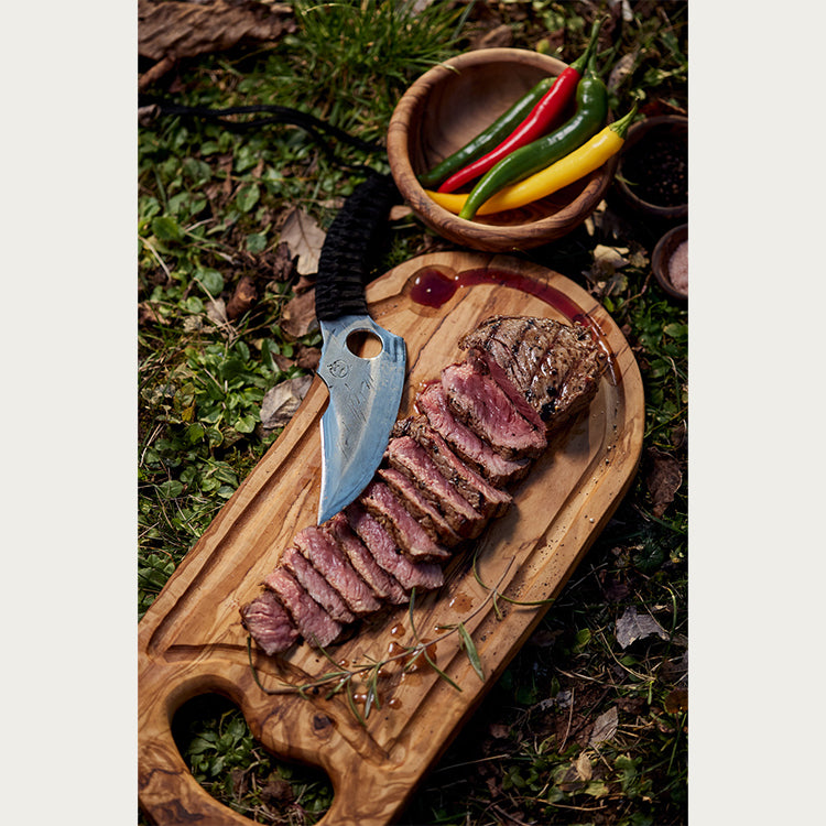 Predator Knife by Almazan Kitchen