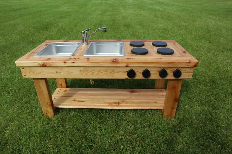 Simple Mud Kitchen (with shelf)