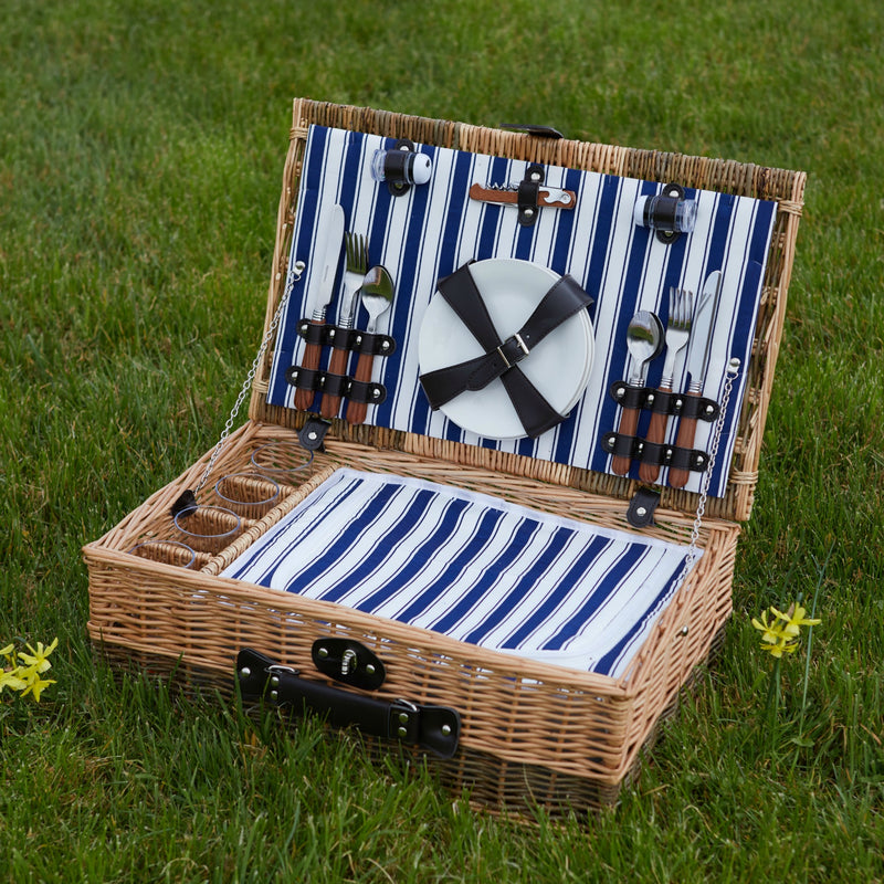 Classic Picnic Basket for Four People